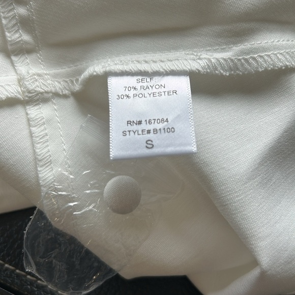 Tuckernuck POMANDER PLACE Ashlen Blouse White Long Sleeve Fit Flare Sz S NEW - Picture 11 of 15
